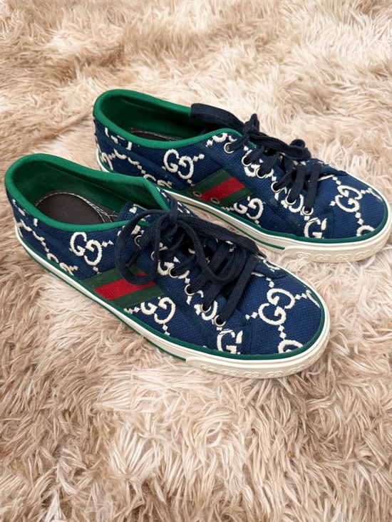Gucci Navy GG Canvas Low-Top Sneakers with Green Trim and Red Web Stripe - Picture 4 of 6
